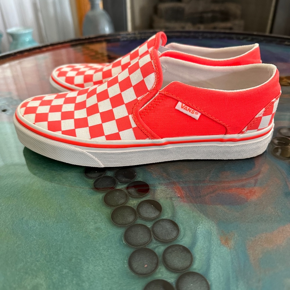 Vans - Picture 4 of 6